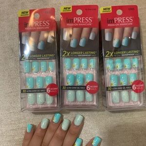 Kiss impress on nails manicure